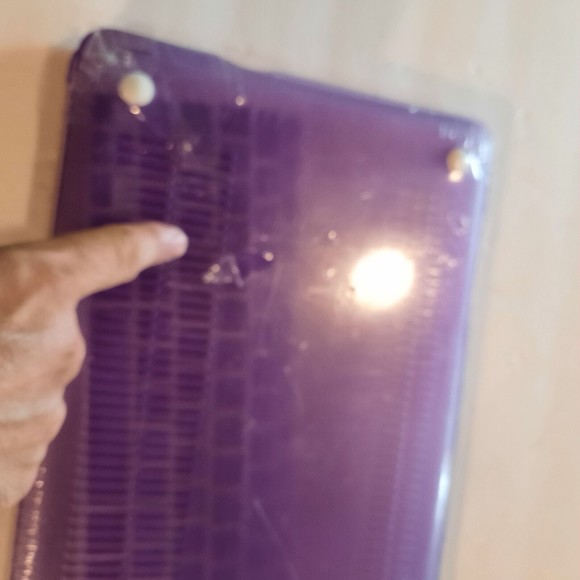 Macbook Pro 13.3 inch Case & Keyboard Skin Violet/Purple - Picture 5 of 6